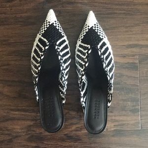 Barney’s New York Heel